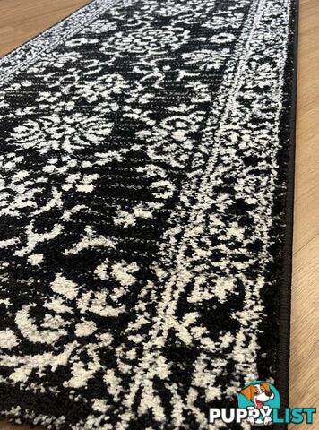 Seville Traditional Hallway Runner 80CM Wide 9.5M  - Axon-614682-black