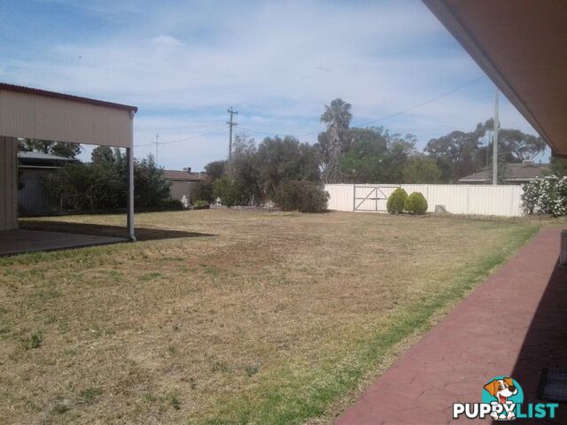 75 Cobram St BERRIGAN NSW 2712