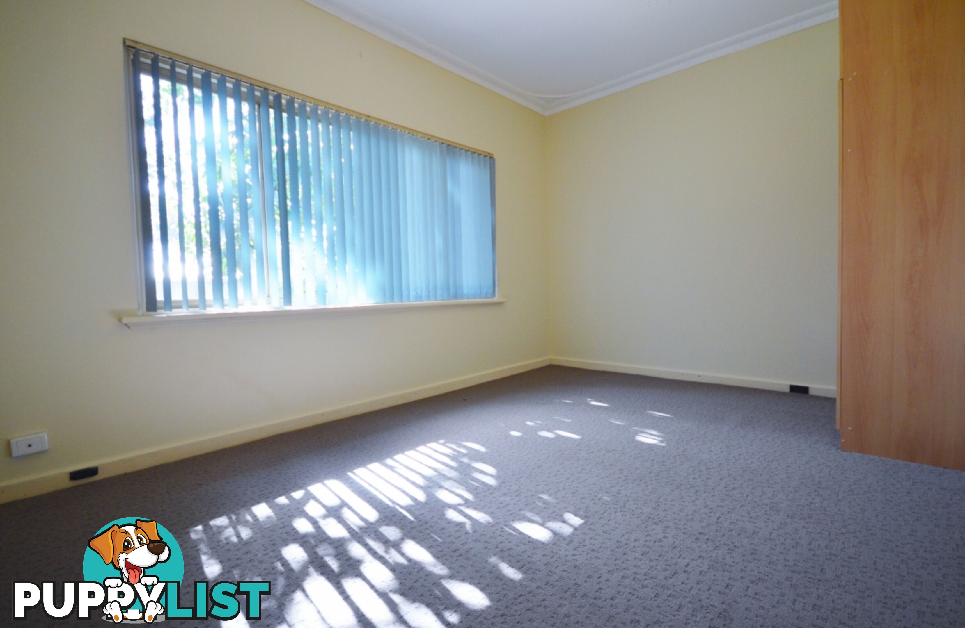 4 Wicklow Street THORNLIE WA 6108