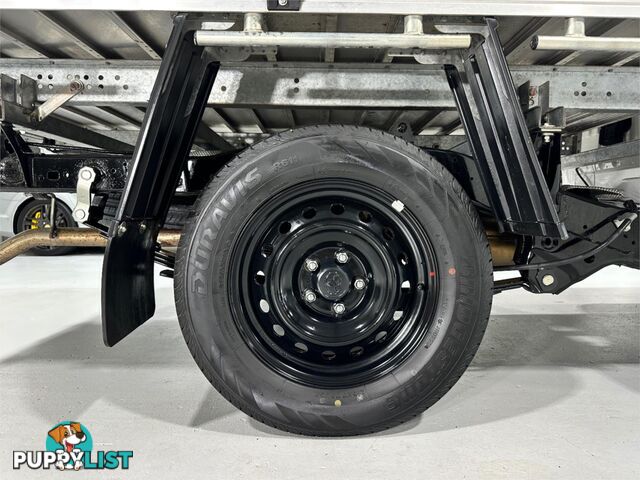 2023 TOYOTA HILUX WORKMATE TGN121R CAB CHASSIS