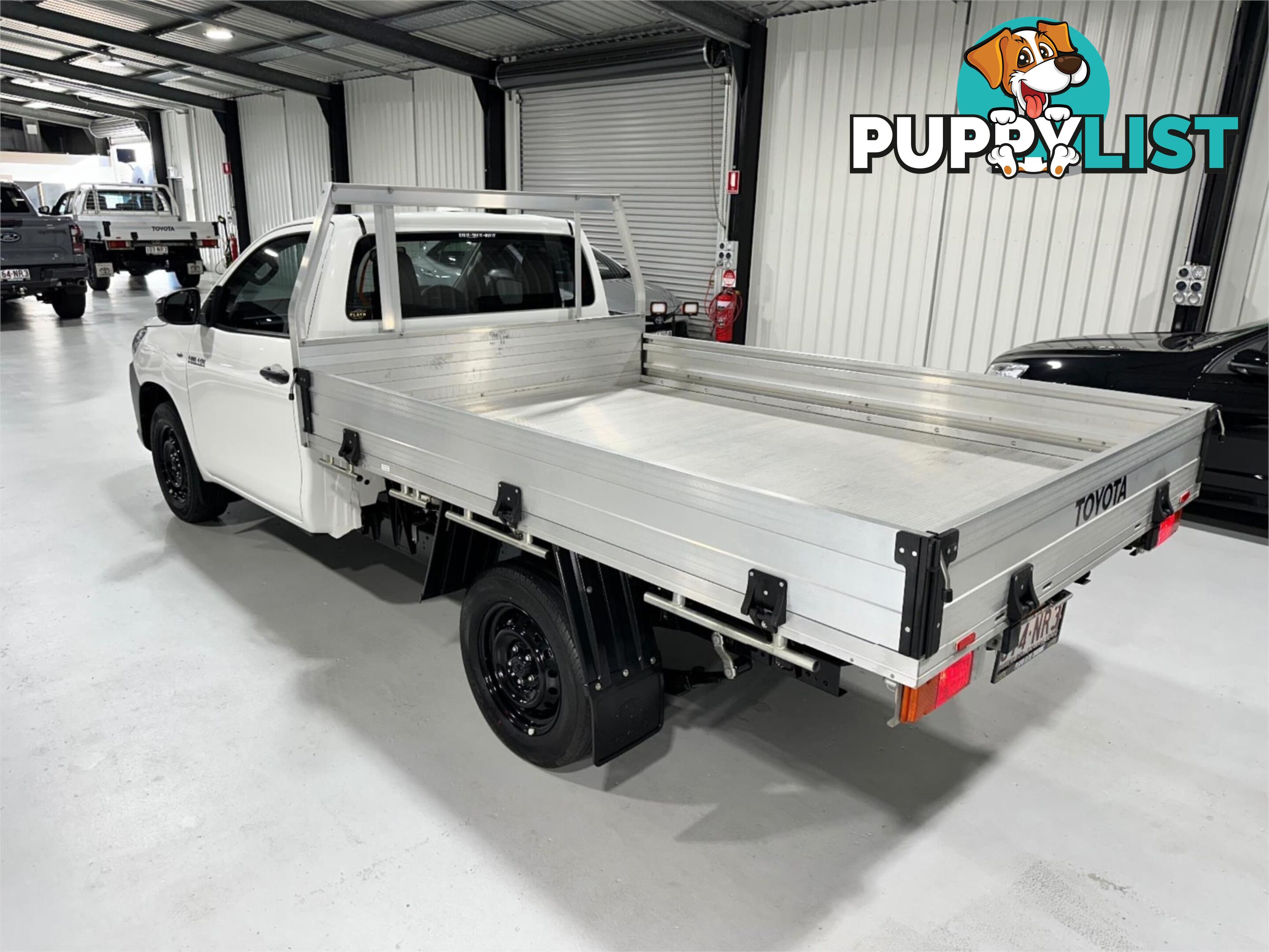 2023 TOYOTA HILUX WORKMATE TGN121R CAB CHASSIS