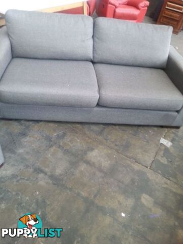 2 peaces lounge for sale signature 3 seater and 2 seater