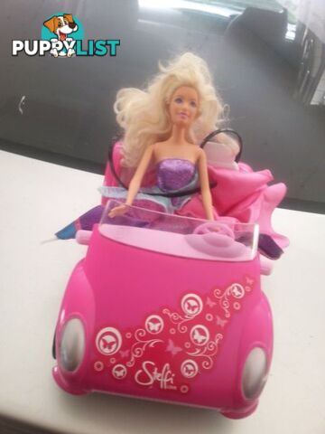 barbie and her car