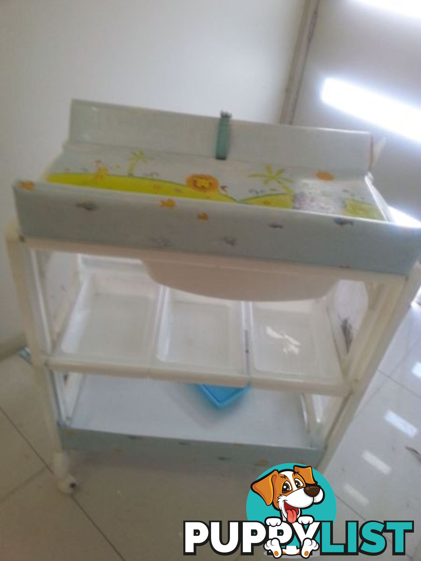 baby change table