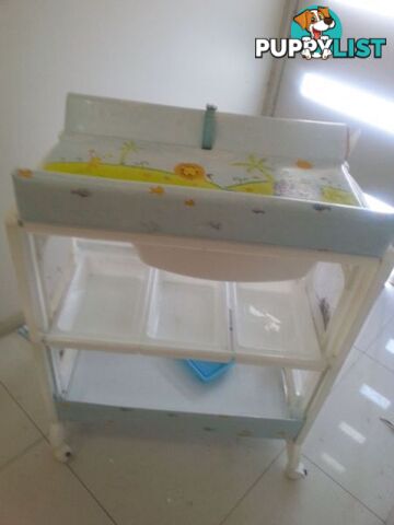 baby change table