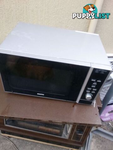 Sanyo microwave