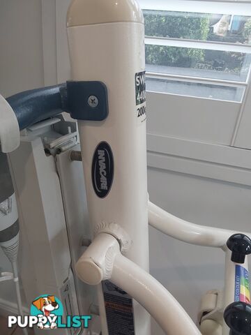Sit to stand lifter