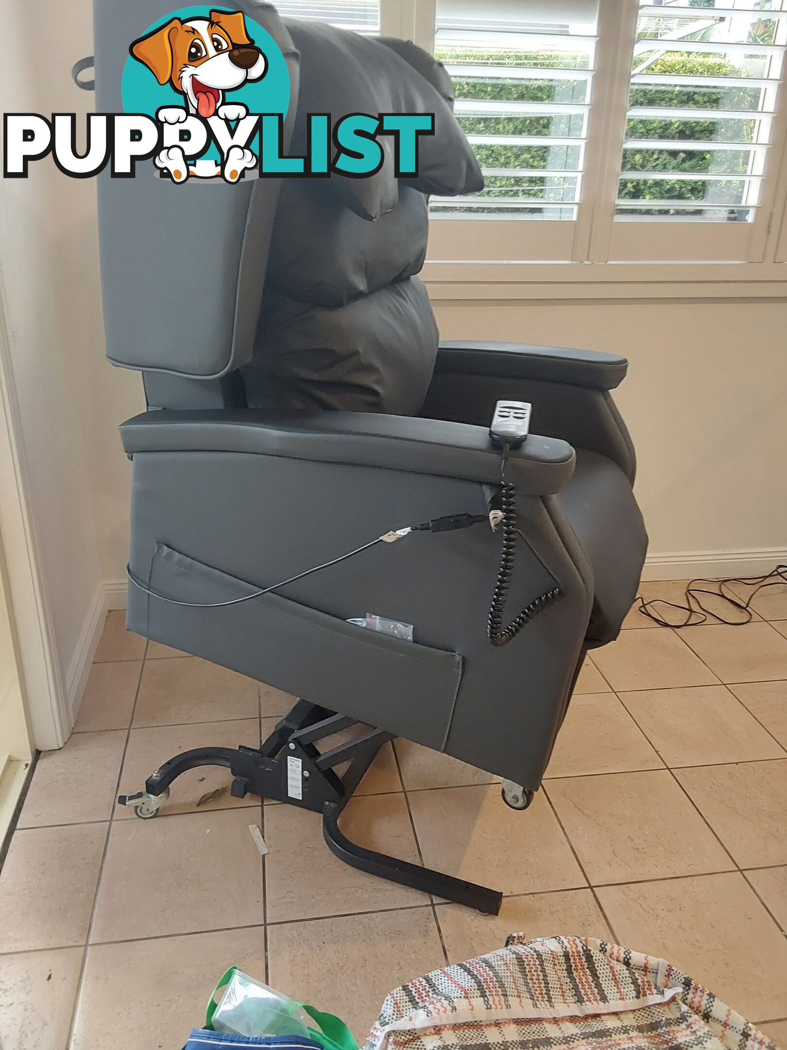 Lifter chair