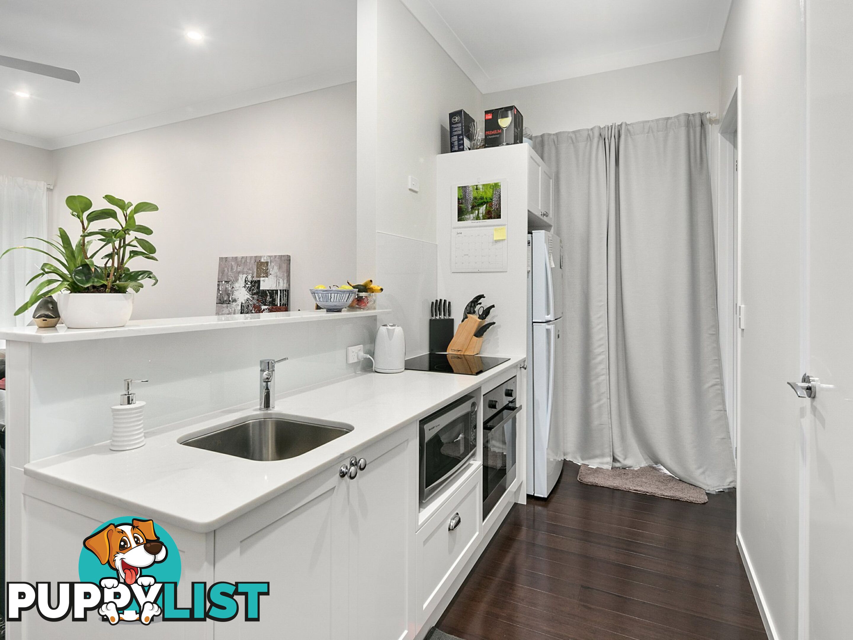 53 Carlton Tce WYNNUM QLD 4178