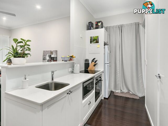 53 Carlton Tce WYNNUM QLD 4178