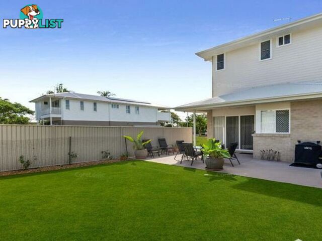 53 Carlton Tce WYNNUM QLD 4178