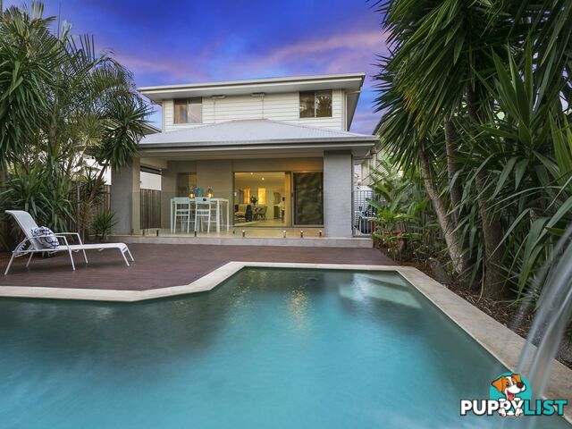 21 Cedar Street WYNNUM QLD 4178