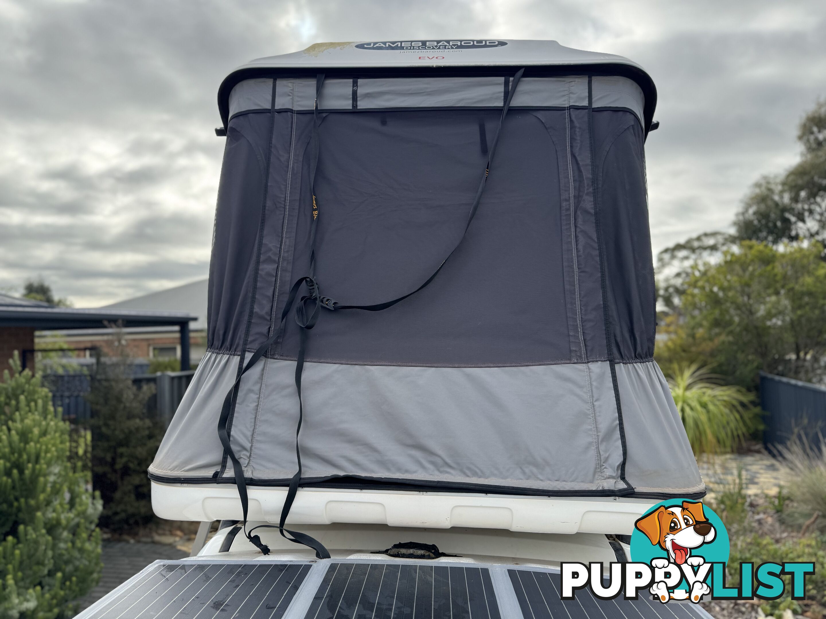 Rooftop tent James Baroud