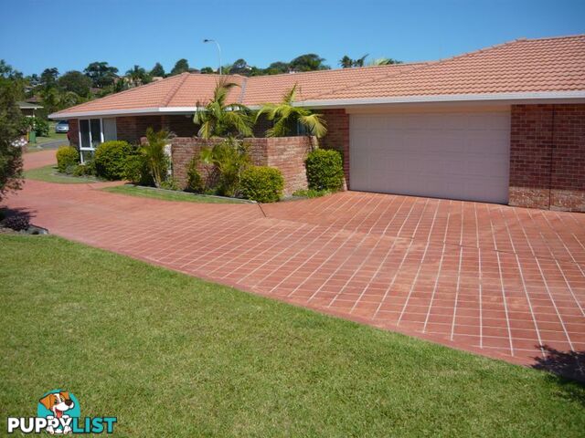 Villa 1/8 Wills Court FORSTER NSW 2428