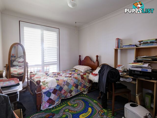 1 Colin Place FORSTER NSW 2428