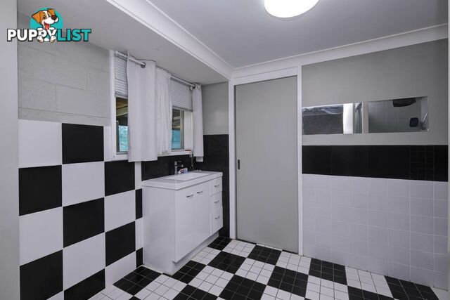 28 Tuncurry Street TUNCURRY NSW 2428