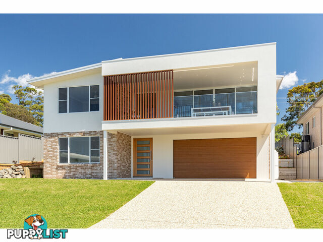 4 Silk Crescent DIAMOND BEACH NSW 2430