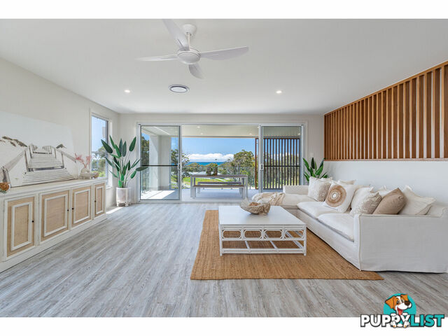 4 Silk Crescent DIAMOND BEACH NSW 2430