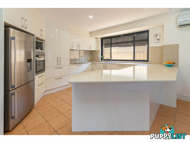 8 The Southern Parkway FORSTER NSW 2428