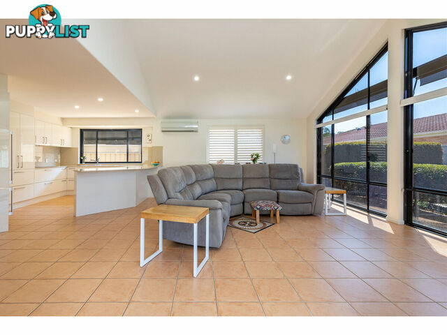 8 The Southern Parkway FORSTER NSW 2428