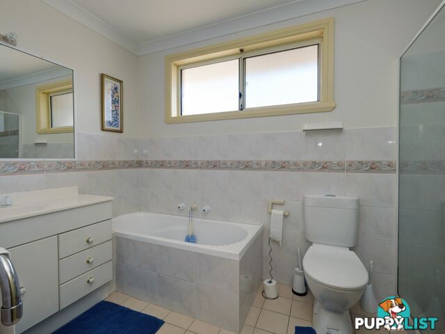 1/6A Wallamba Close TUNCURRY NSW 2428