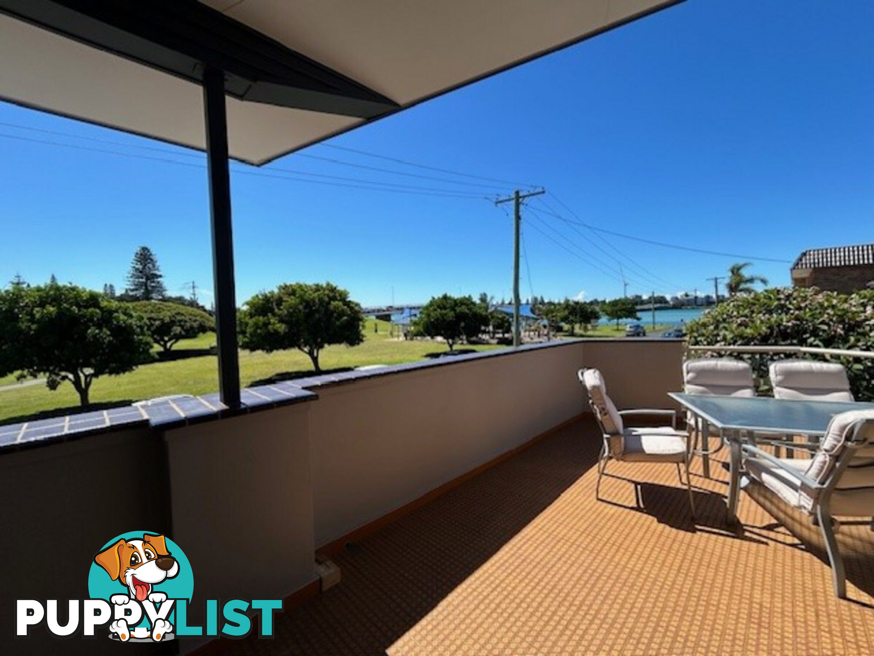 1a Coral Avenue TUNCURRY NSW 2428