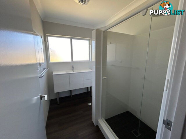 1a Coral Avenue TUNCURRY NSW 2428