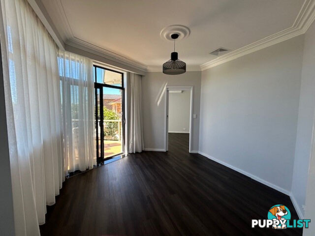 1a Coral Avenue TUNCURRY NSW 2428