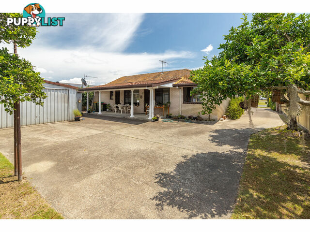 8 De Lore Crescent TUNCURRY NSW 2428