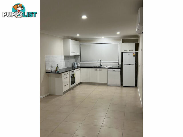 2/23 Robert Street FORSTER NSW 2428
