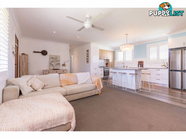 11 Hawaii Avenue FORSTER NSW 2428