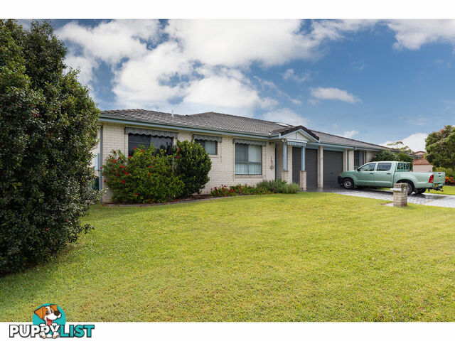 1/2 Wamara Crescent FORSTER NSW 2428