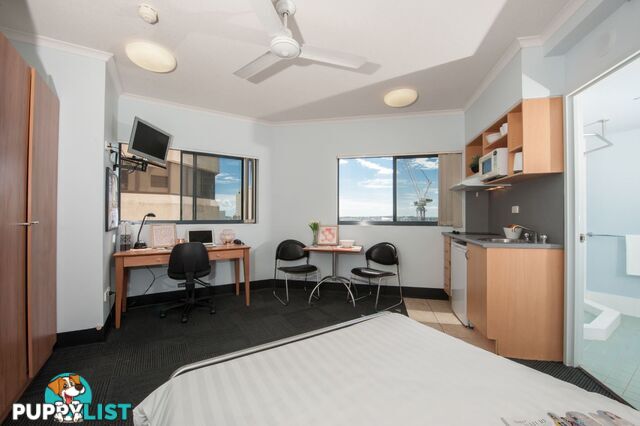 AIR-CONDITIONED - STUDIO CORNER DELUXE (1 OR 2 PERSONS) - UNILODGE ON MARGARET