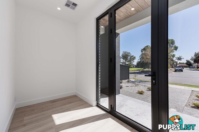 22 Tomkinson Road SEMAPHORE PARK SA 5019