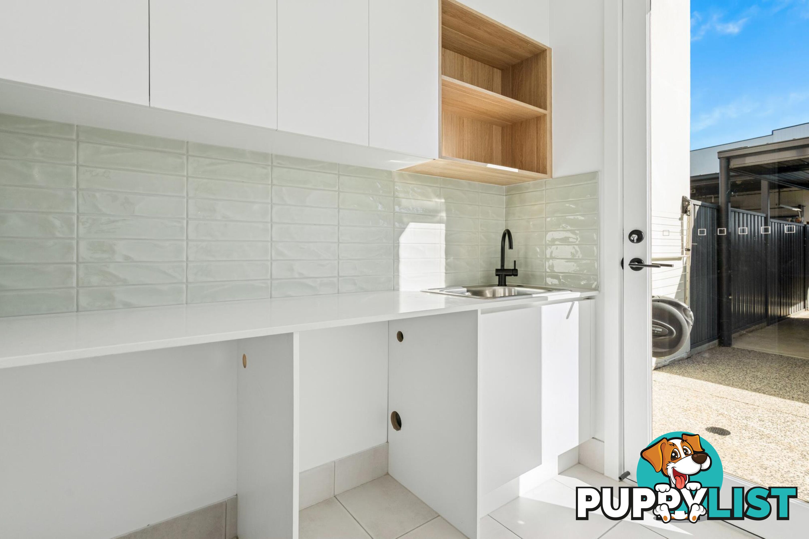 35 Saltbush Lane WEST LAKES SA 5021