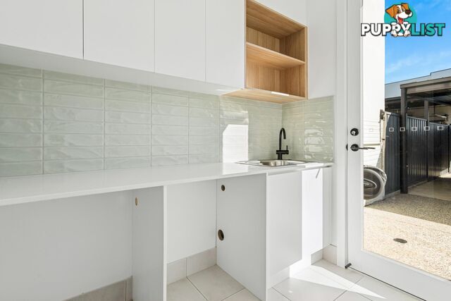35 Saltbush Lane WEST LAKES SA 5021