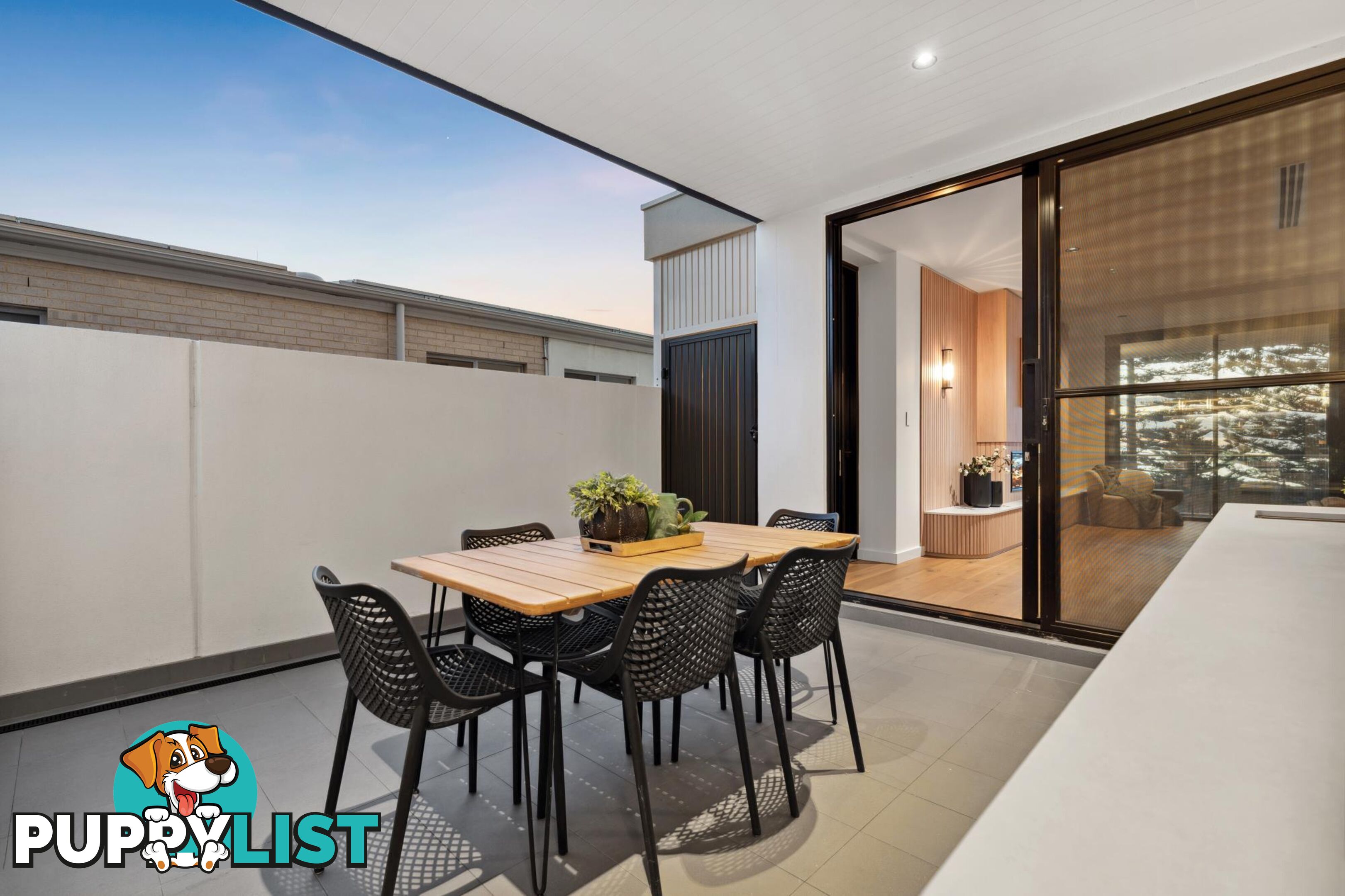 2/10 Esplanade SEMAPHORE SOUTH SA 5019