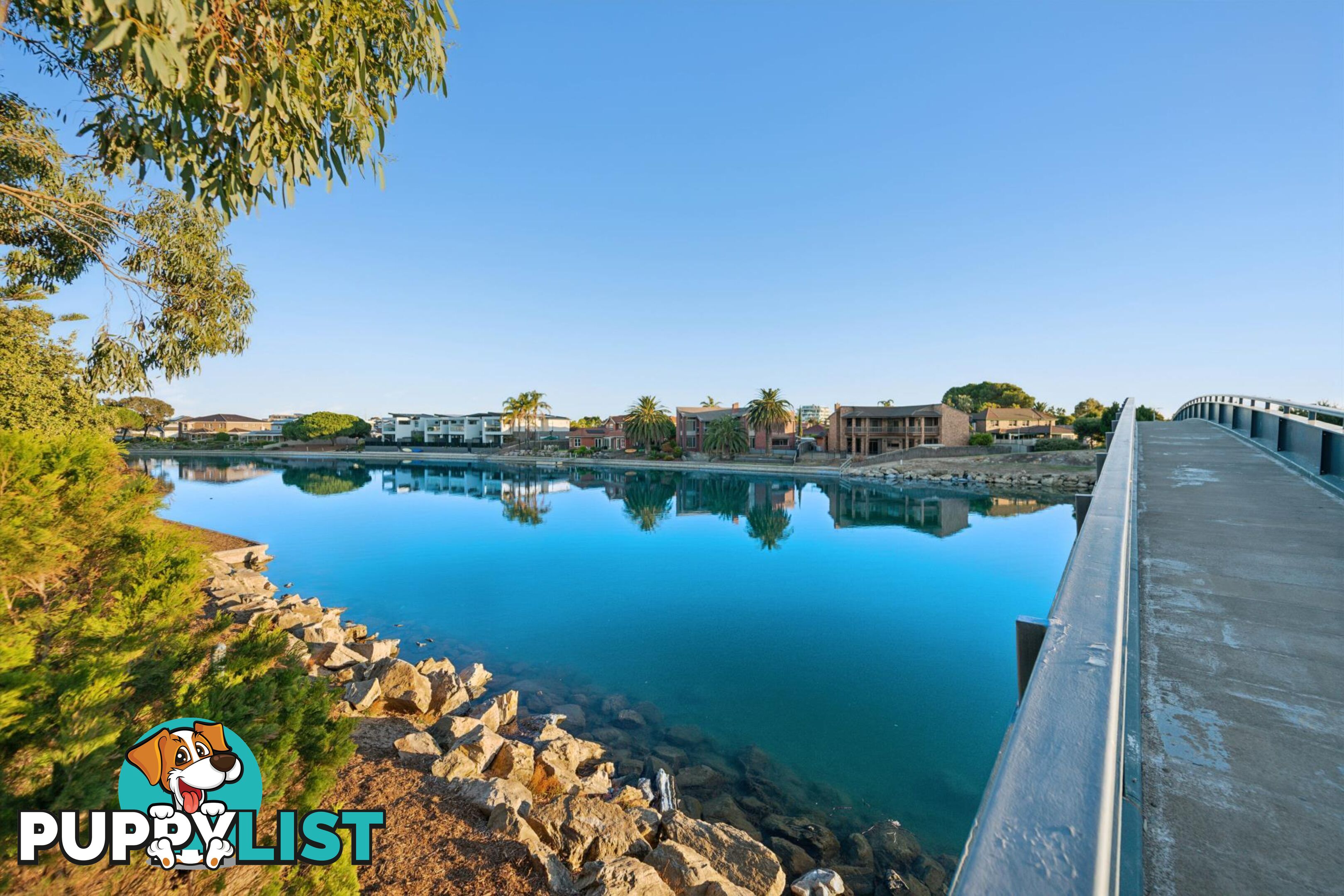 2/28 Lochside Drive WEST LAKES SA 5021