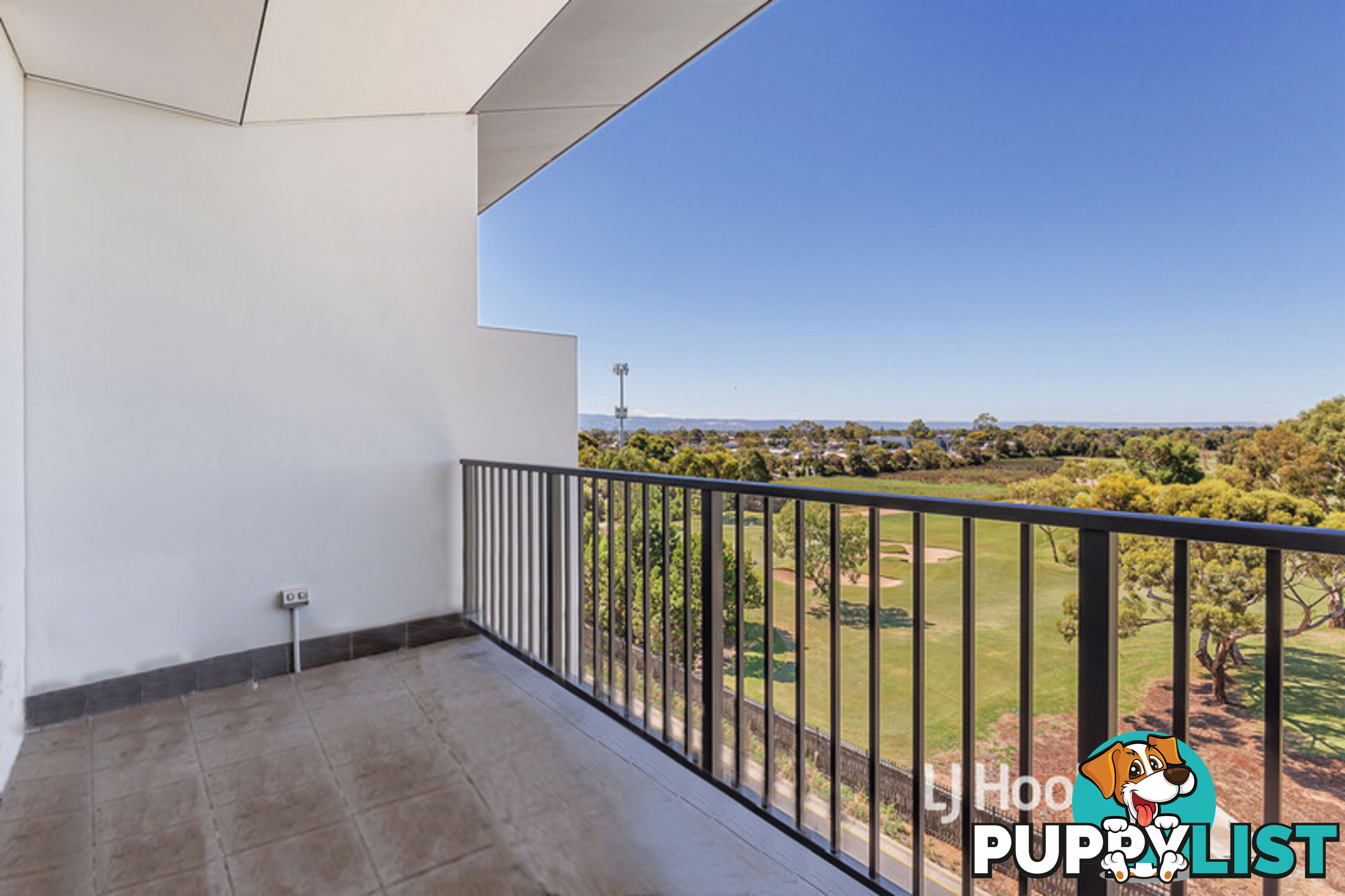 204/2 Troubridge Drive WEST LAKES SA 5021