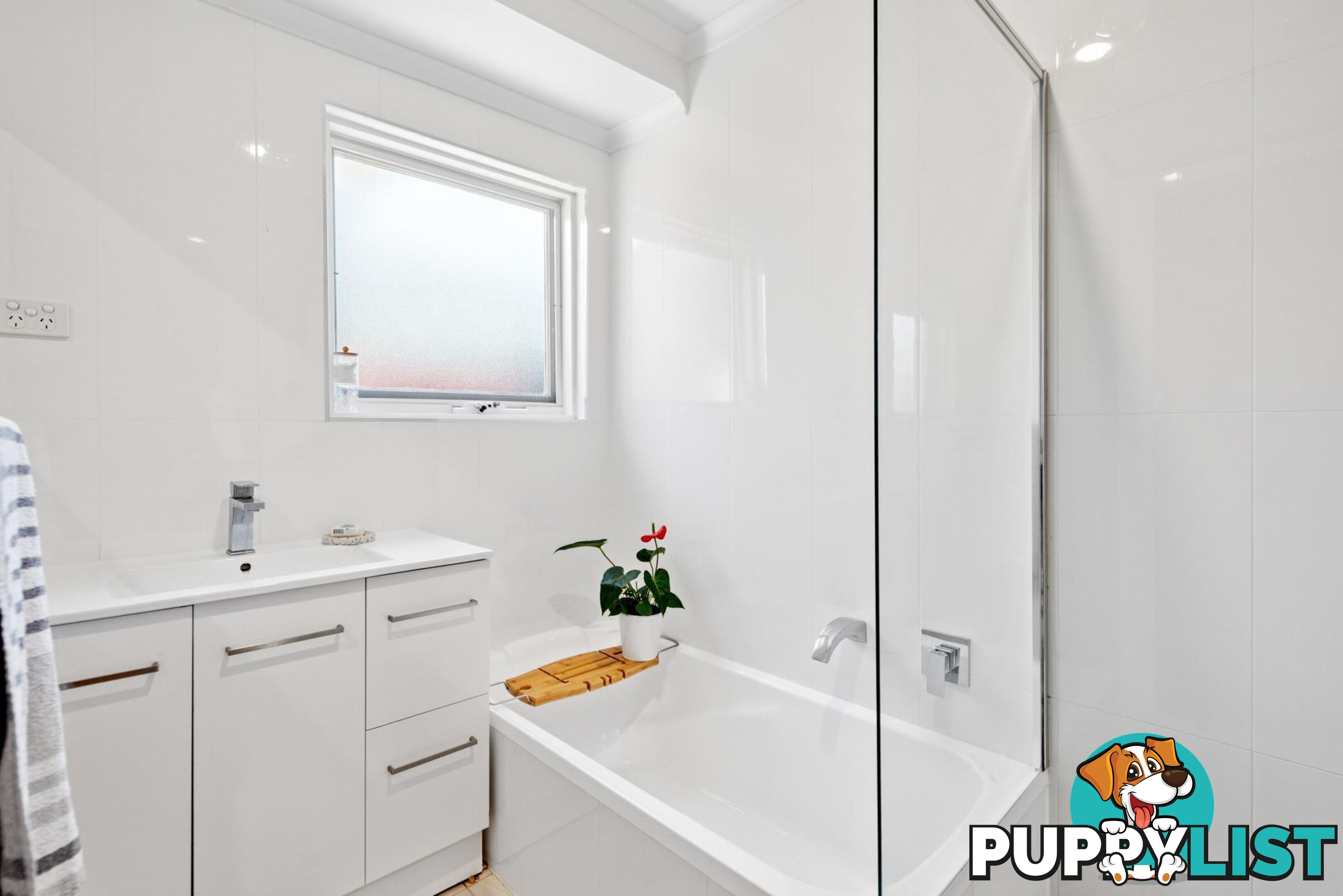 2/8 Hansen Court WEST LAKES SHORE SA 5020