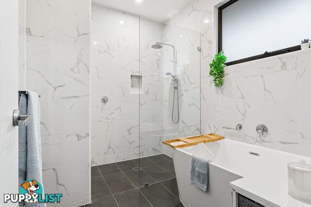 16a St Andrews Way WEST LAKES SA 5021