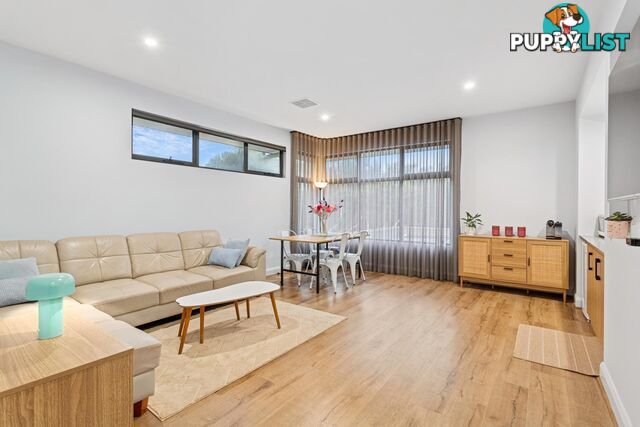 16a St Andrews Way WEST LAKES SA 5021