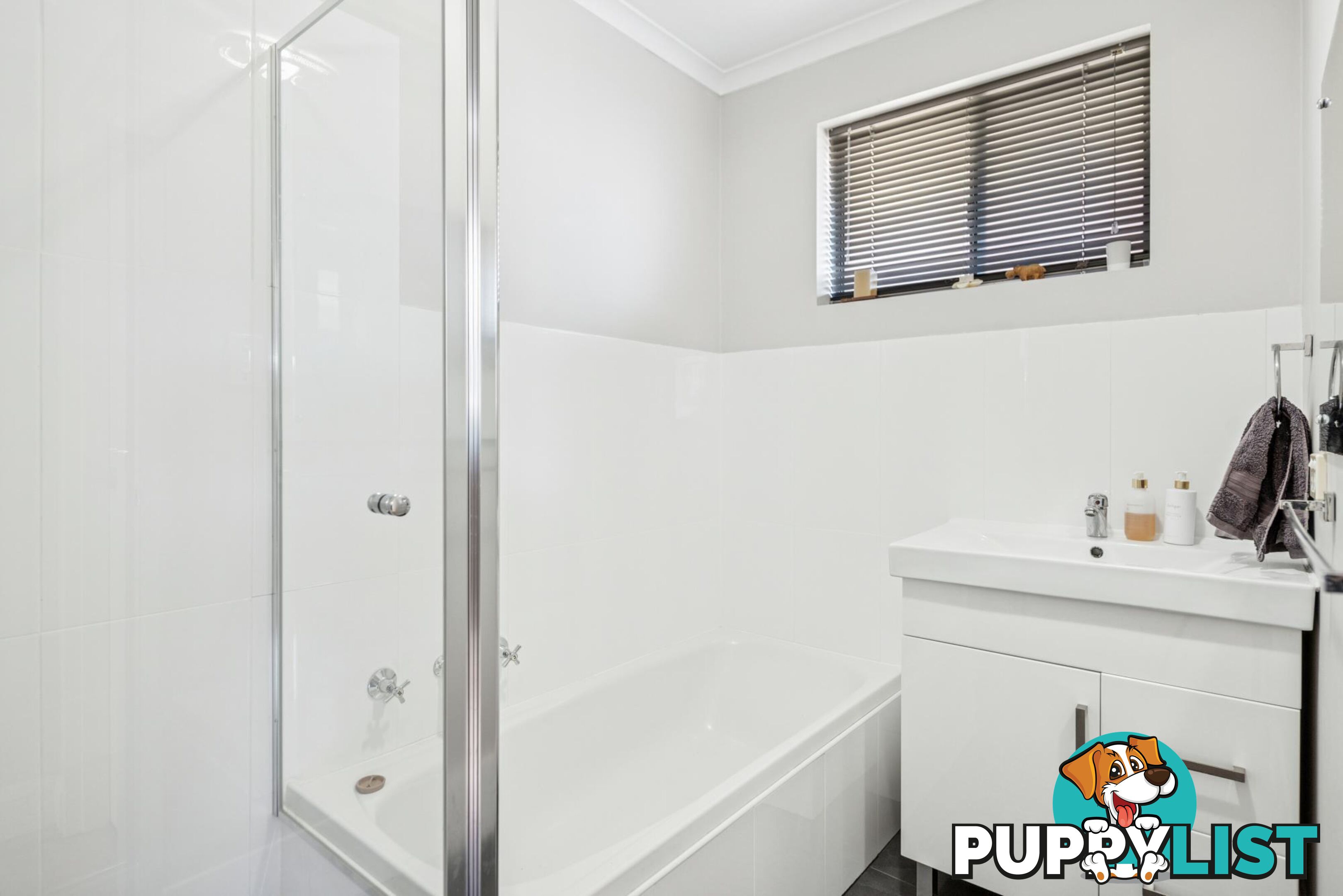 38 Lakeview Avenue WEST LAKES SA 5021