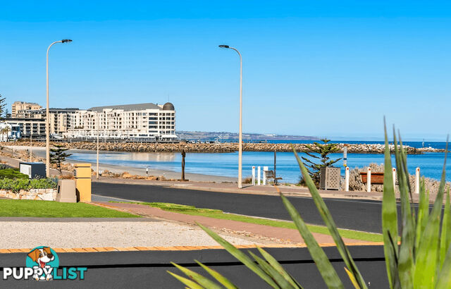 17/33 North Esplanade GLENELG NORTH SA 5045