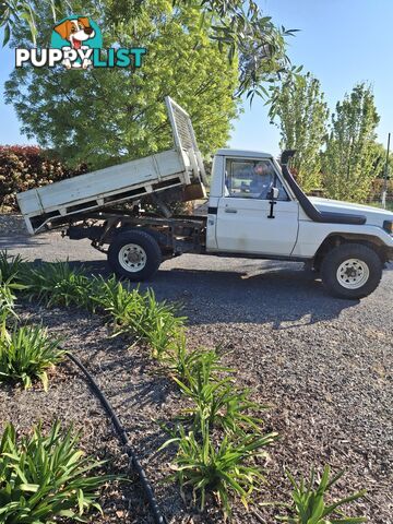 1987 Toyota Landcruiser HJ 75 Ute Manual