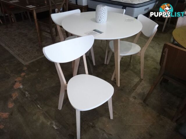 BRAND NEW SCANDI 5 PIECE DINING SET - CLEARANCE OUTLET