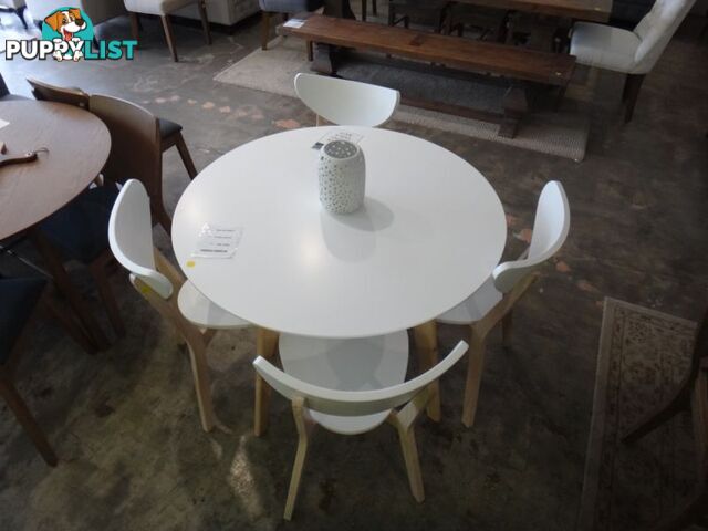 BRAND NEW SCANDI 5 PIECE DINING SET - CLEARANCE OUTLET