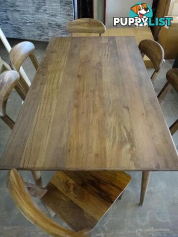 NEW RETRO DINING TABLE - WE DO FINANCE!