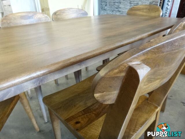 NEW RETRO DINING TABLE - WE DO FINANCE!