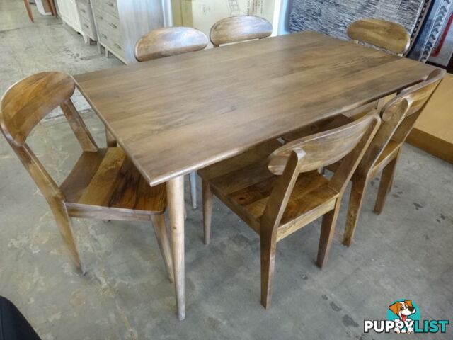 NEW RETRO DINING TABLE - WE DO FINANCE!